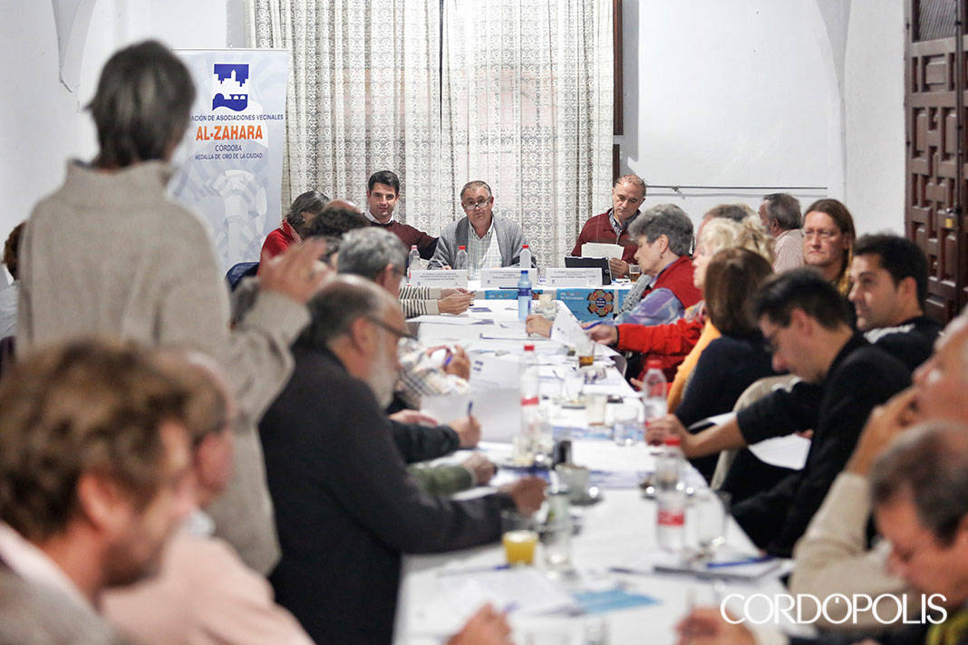 Los vecinos piden acabar con la ‘privatización’ del espacio público en la ciudad