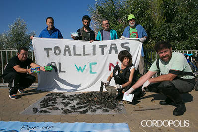 El Consejo Municipal de Medio Ambiente denuncia el uso de toallitas que acaban en el río